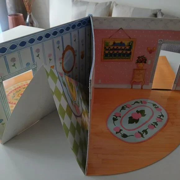 Madeline Pop Up Doll House with Carry Case - Vintage, Rare - Picture 3 of 15